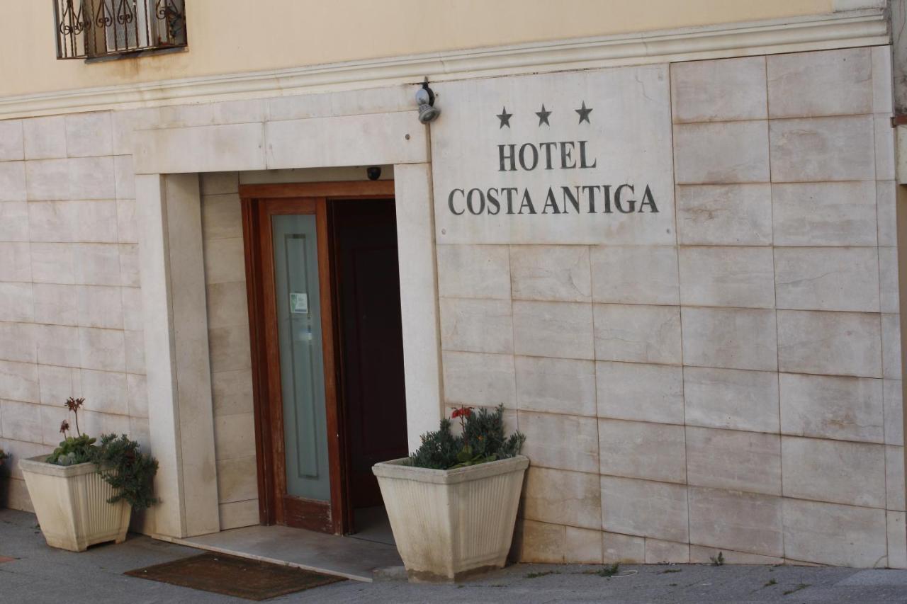 Hotel Costa Antiga Кастельсардо Экстерьер фото
